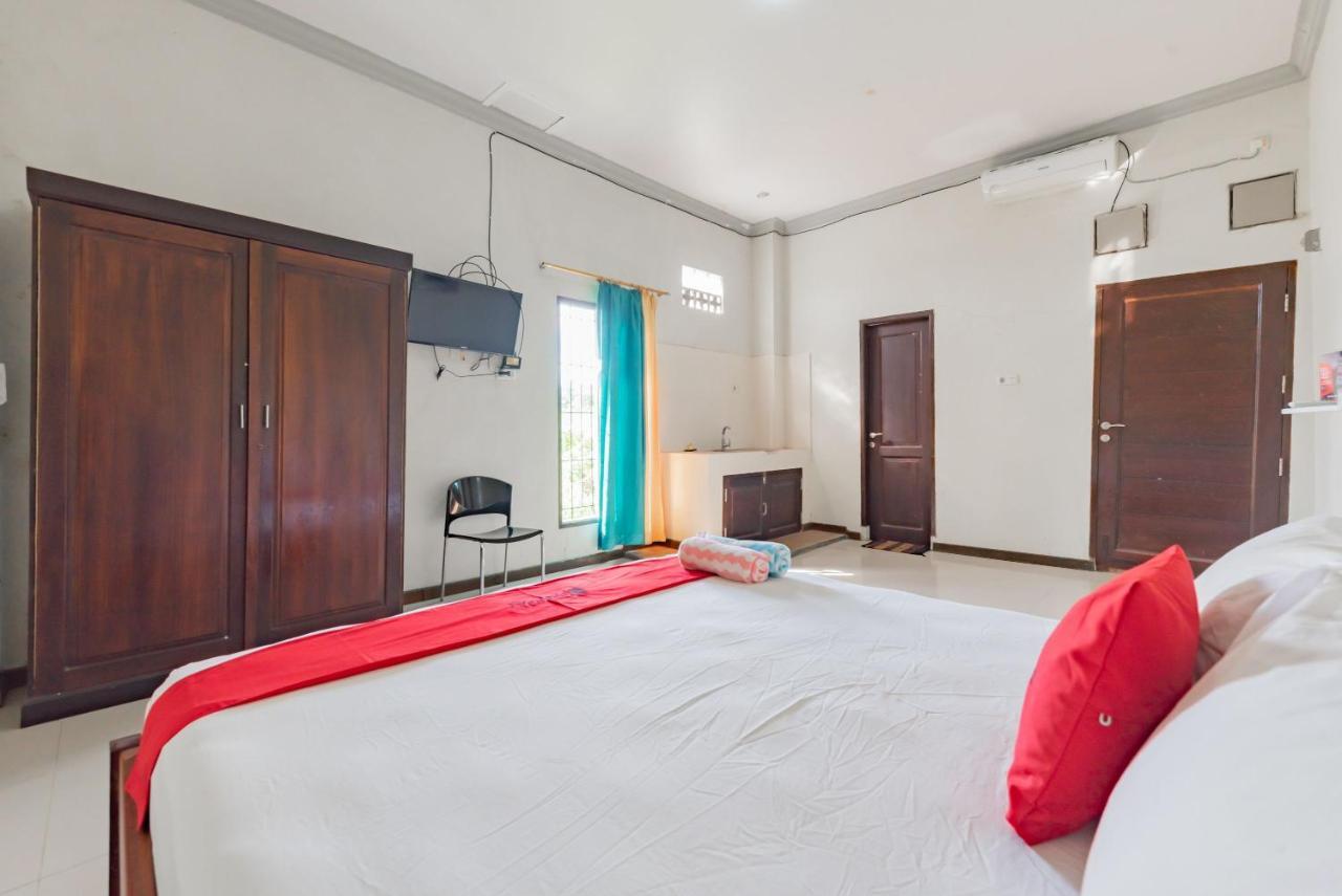 Hotel Reddoorz Near Gor Sempaja Samarinda Exterior foto